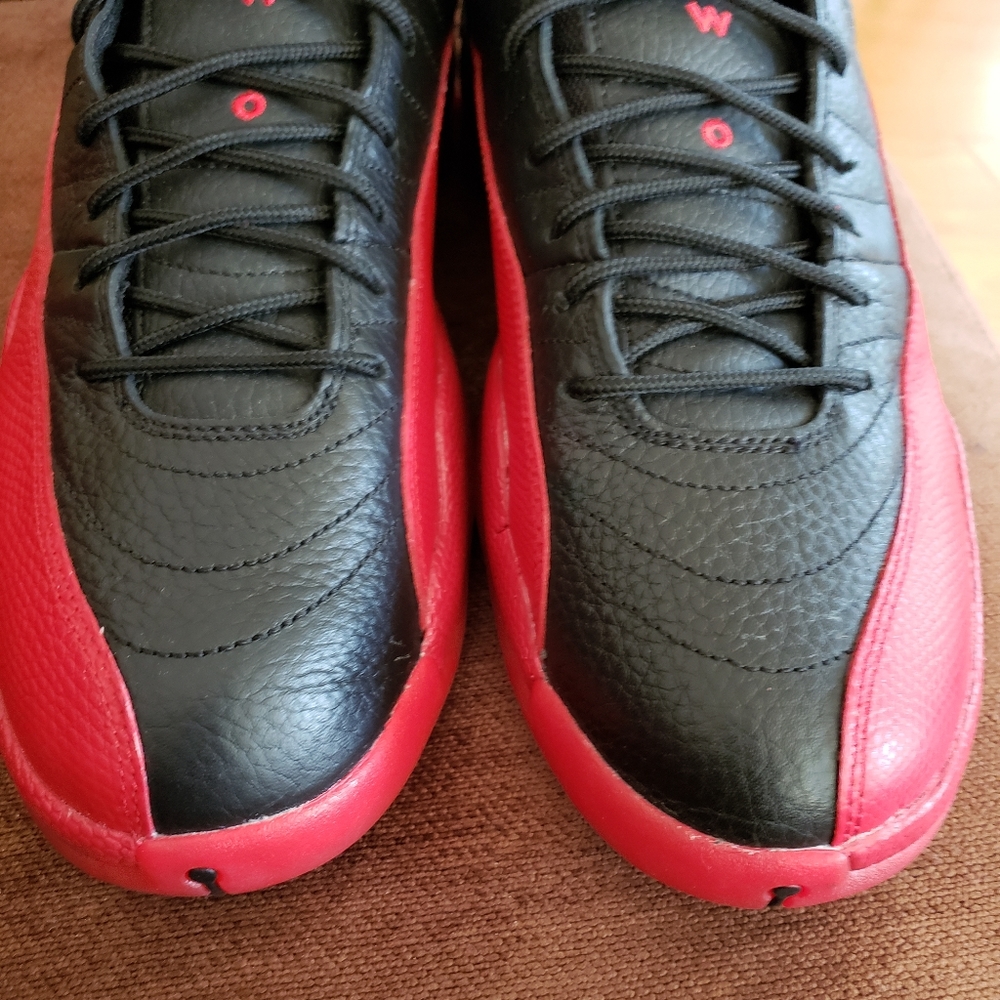 Nike Air Jordan XII Flu Game 2016 Size 12